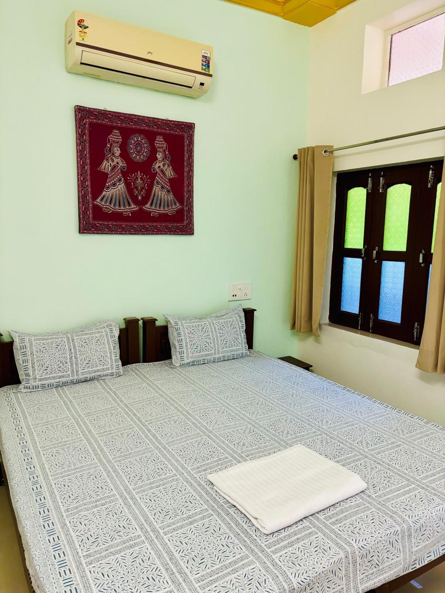 Hotel Tulsi Palace Pushkar Room photo